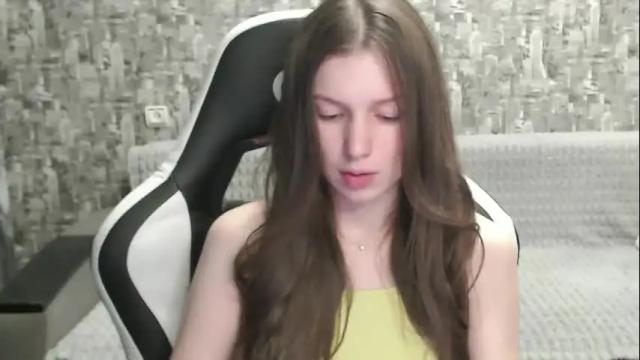 Image 8 of honeyynancyy Stream on Chaturbate on 4 months ago