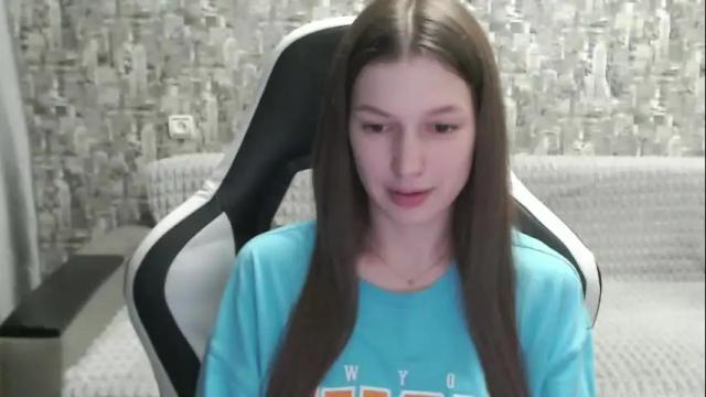 Image 11 of honeyynancyy Stream on Chaturbate on 4 months ago