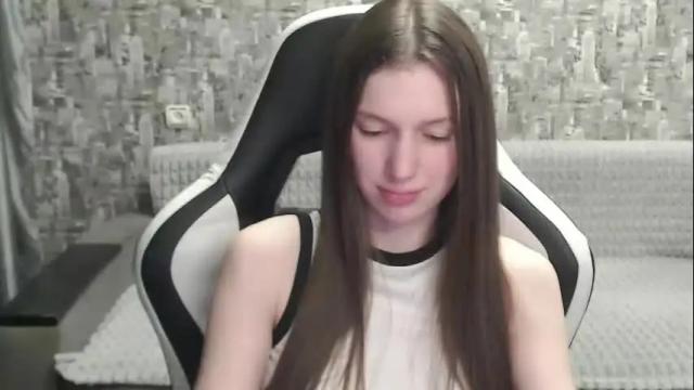 Image 11 of honeyynancyy Stream on Chaturbate on 3 months ago