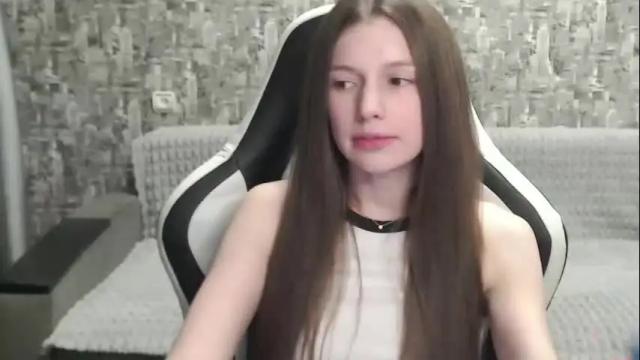 Image 12 of honeyynancyy Stream on Chaturbate on 3 months ago