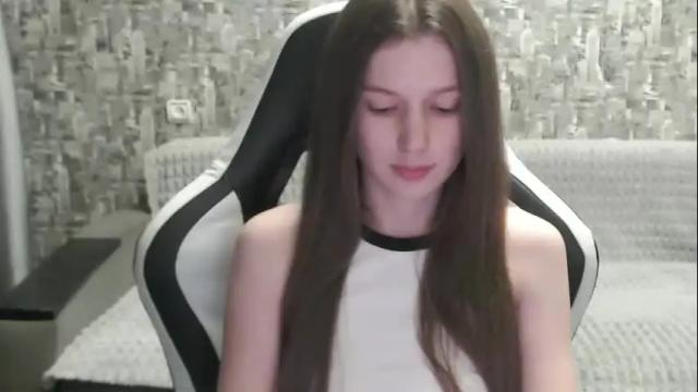 Image 2 of honeyynancyy Stream on Chaturbate on 3 months ago