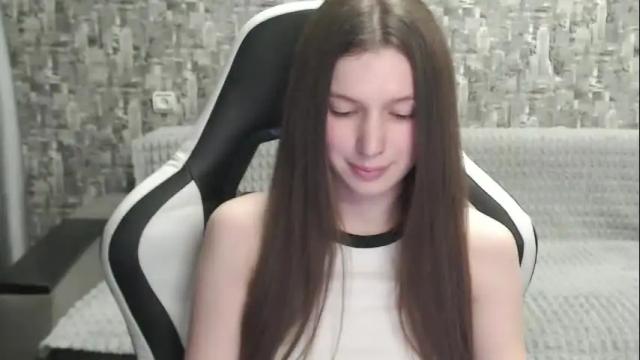 Image 6 of honeyynancyy Stream on Chaturbate on 3 months ago