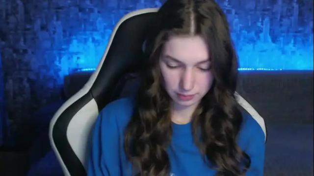 Image 10 of honeyynancyy Stream on Chaturbate on 3 months ago