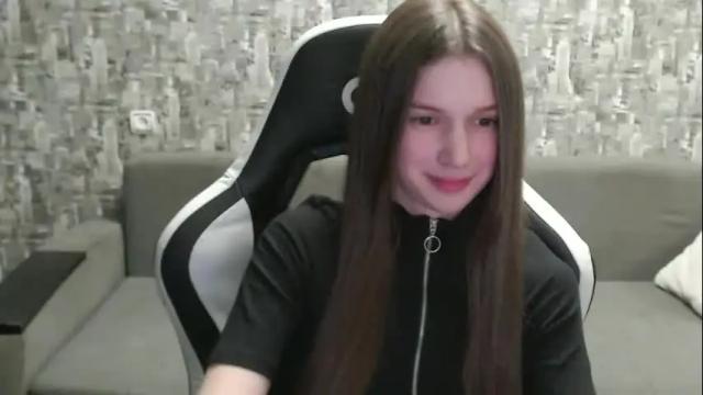 Image 2 of honeyynancyy Stream on Chaturbate on 3 months ago