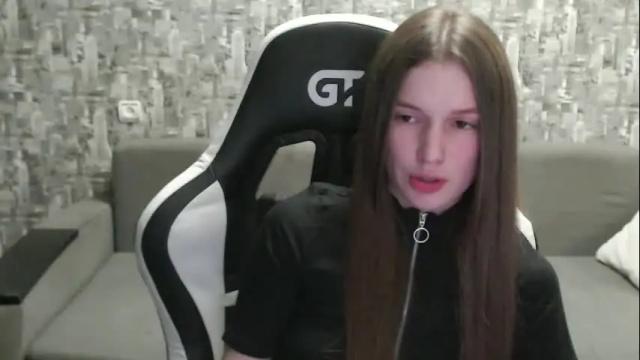 Image 6 of honeyynancyy Stream on Chaturbate on 3 months ago
