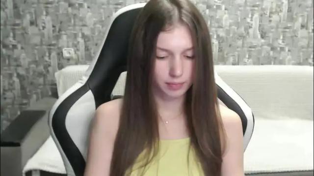Image 10 of honeyynancyy Stream on Chaturbate on 2 months ago