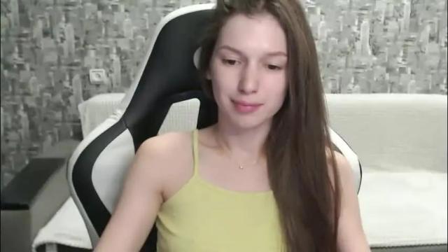 Image 2 of honeyynancyy Stream on Chaturbate on 2 months ago