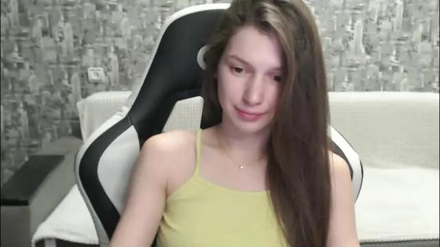 Image 4 of honeyynancyy Stream on Chaturbate on 2 months ago