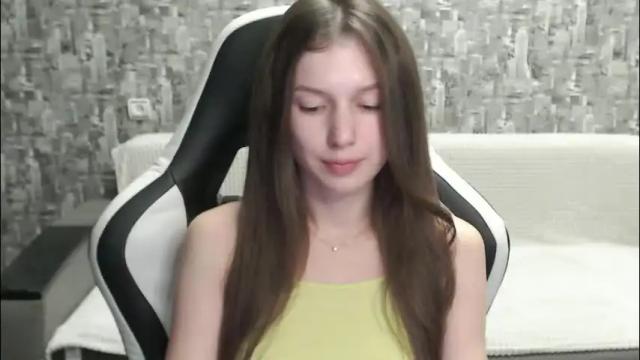Image 8 of honeyynancyy Stream on Chaturbate on 2 months ago