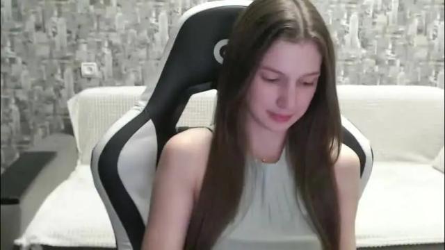 Image 2 of honeyynancyy Stream on Chaturbate on 2 months ago