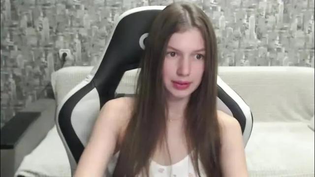 Image 11 of honeyynancyy Stream on Chaturbate on 2 months ago