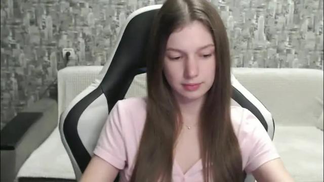 Image 3 of honeyynancyy Stream on Chaturbate on 2 months ago