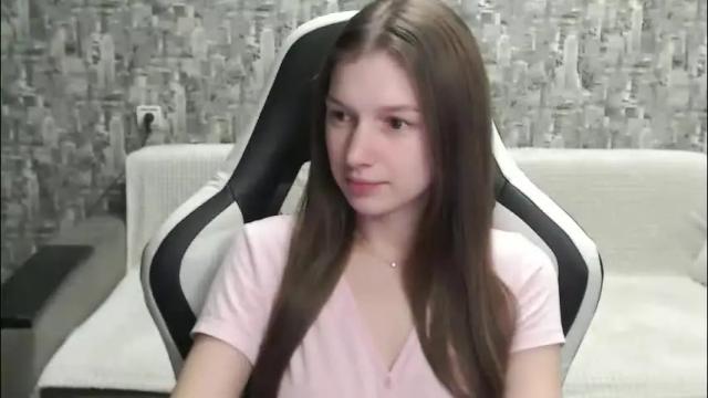 Image 6 of honeyynancyy Stream on Chaturbate on 2 months ago