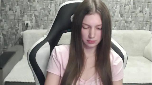 Image 8 of honeyynancyy Stream on Chaturbate on 2 months ago