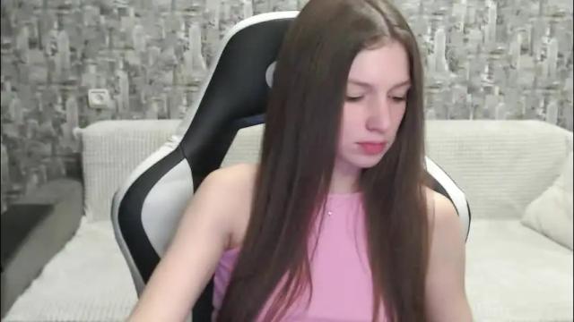 Image 3 of honeyynancyy Stream on Chaturbate on 2 months ago