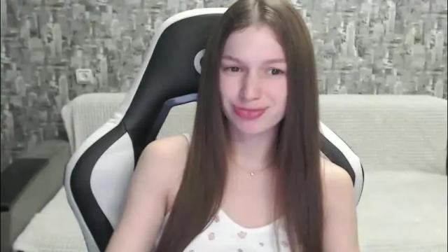 Image 6 of honeyynancyy Stream on Chaturbate on 2 months ago