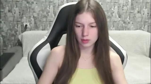 Image 2 of honeyynancyy Stream on Chaturbate on 1 month ago