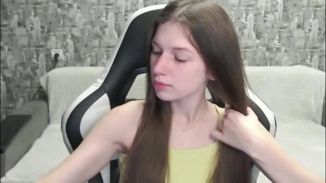 Image 3 of honeyynancyy Stream on Chaturbate on 1 month ago
