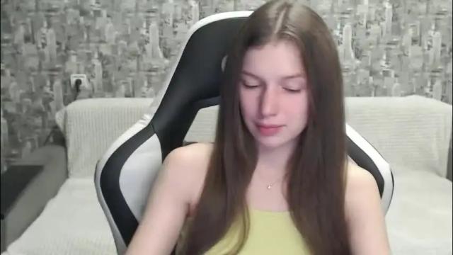 Image 6 of honeyynancyy Stream on Chaturbate on 1 month ago