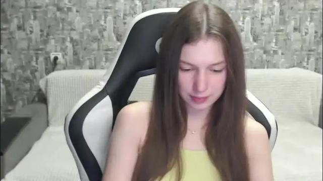 Image 8 of honeyynancyy Stream on Chaturbate on 1 month ago