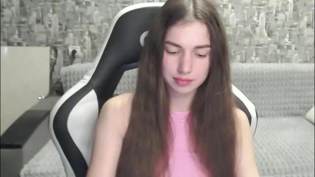 Image 3 of honeyynancyy Stream on Chaturbate on 1 month ago