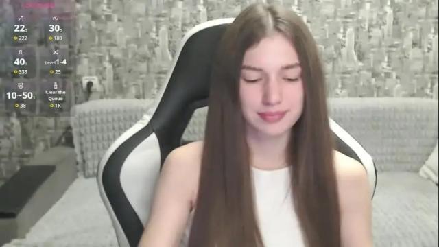 Image 3 of honeyynancyy Stream on Chaturbate on 1 month ago