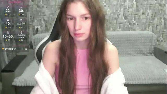 Image 11 of honeyynancyy Stream on Chaturbate on 26 days ago