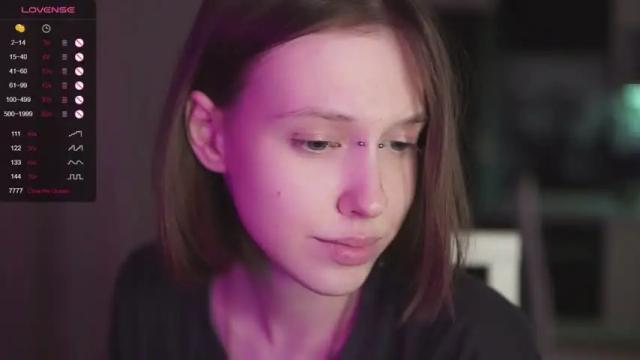 Image 8 of hoolybunny Stream on Chaturbate on 14 months ago