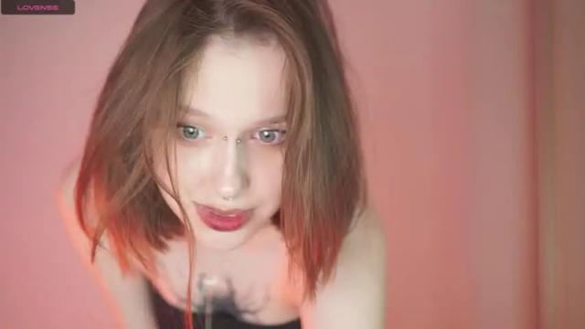 Image 3 of hoolybunny Stream on Chaturbate on 12 months ago
