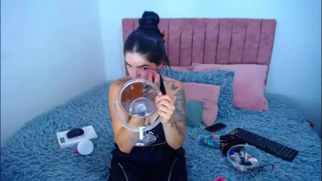 Image 3 of hoot_alicee Stream on Chaturbate on 1 month ago