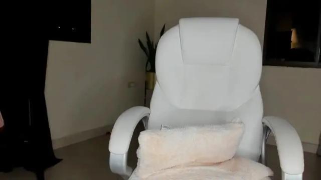 Image 7 of hope_daily Stream on Chaturbate on 15 days ago