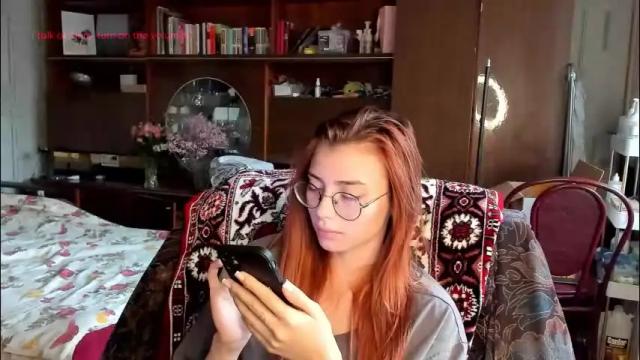 Image 10 of hoppypoppyy Stream on Chaturbate on 18 days ago