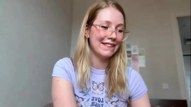 Image 3 of horney_audrey Stream on Chaturbate on 1 month ago