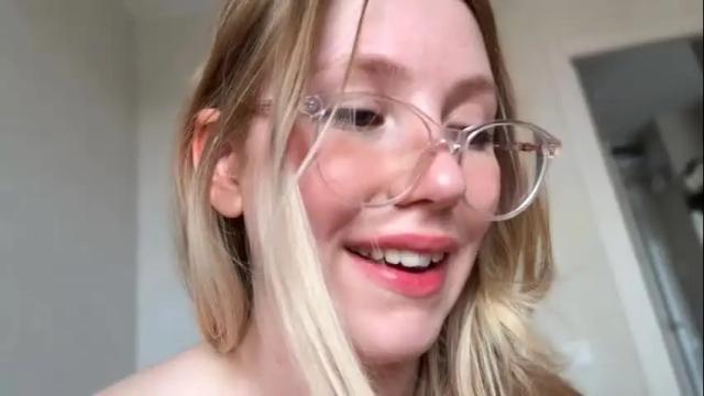 Image 8 of horney_audrey Stream on Chaturbate on 1 month ago