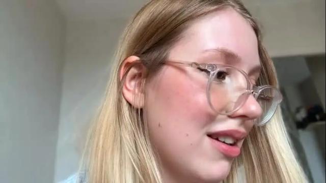 Image 4 of horney_audrey Stream on Chaturbate on 28 days ago