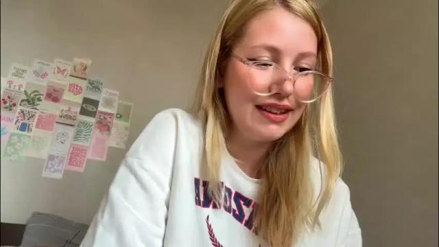 Image 6 of horney_audrey Stream on Chaturbate on 2 months ago