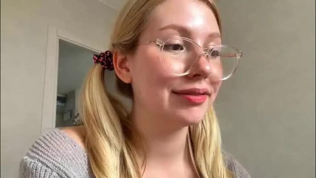 Image 2 of horney_audrey Stream on Chaturbate on 1 month ago