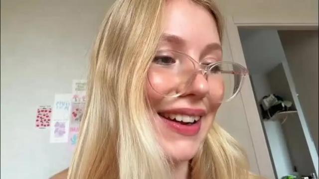 Image 10 of horney_audrey Stream on Chaturbate on 1 month ago