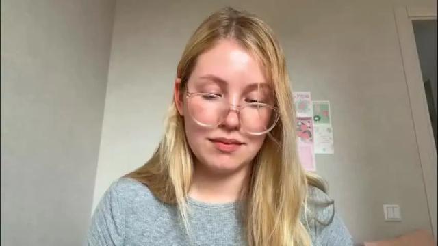 Image 8 of horney_audrey Stream on Chaturbate on 29 days ago