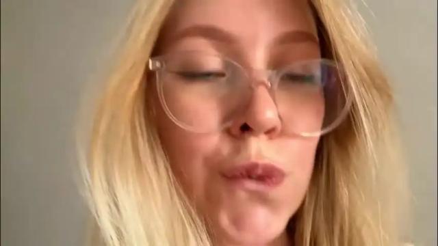Image 12 of horney_audrey Stream on Chaturbate on 22 days ago