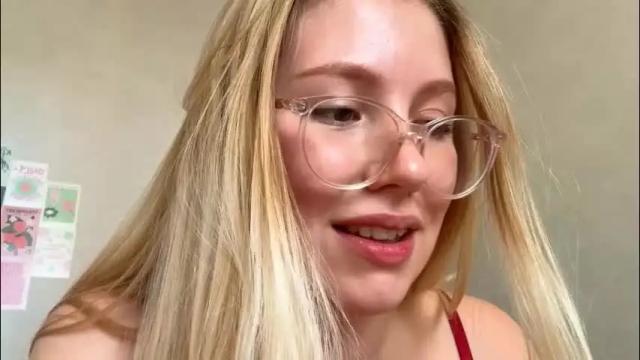Image 12 of horney_audrey Stream on Chaturbate on 21 days ago