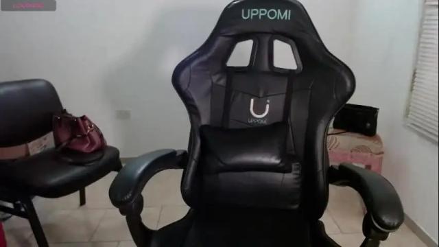 Image 4 of horny_and_daring Stream on Chaturbate on 1 day ago