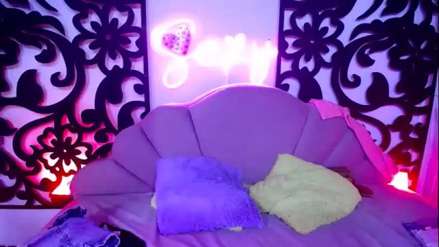 Image 2 of horny_babyss Stream on Chaturbate on 1 month ago