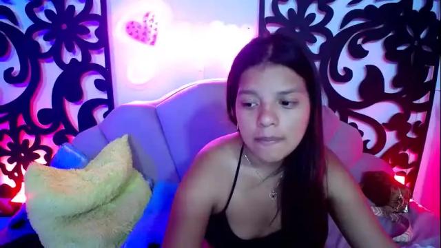 Image 2 of horny_babyss Stream on Chaturbate on 1 month ago