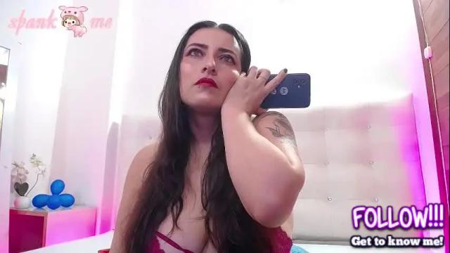 Image 7 of horny_juliettee Stream on Chaturbate on 2 months ago