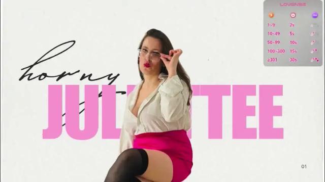 Image 7 of horny_juliettee Stream on Chaturbate on 1 month ago