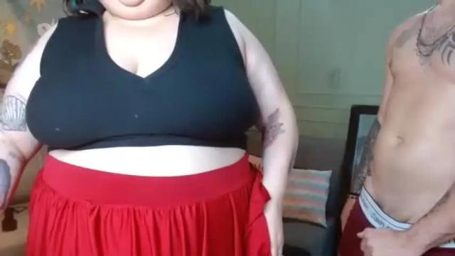 Image 10 of horny_neighbors_ Stream on Chaturbate on 14 months ago