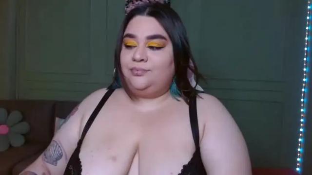 Image 8 of horny_neighbors_ Stream on Chaturbate on 19 months ago