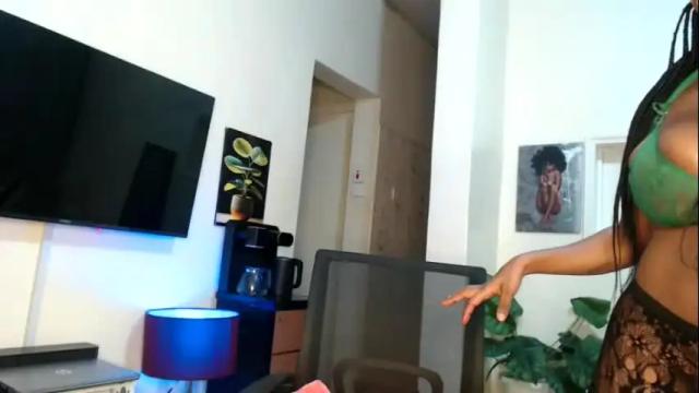 Image 11 of horny_princcess Stream on Chaturbate on 3 months ago
