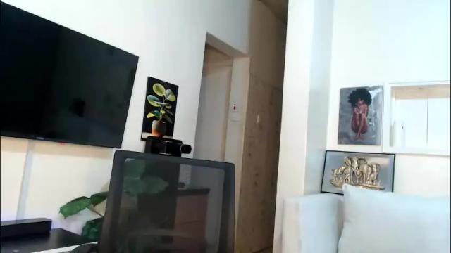 Image 3 of horny_princcess Stream on Chaturbate on 1 month ago